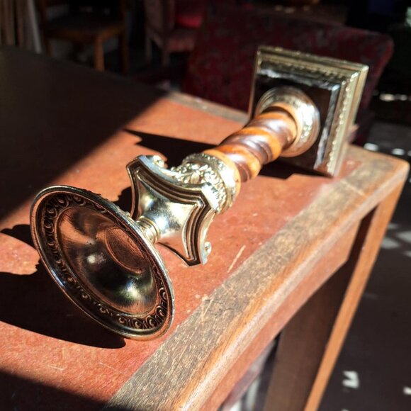 Gorgeous Vintage Dilly MFG Ornate Metal Candle Holder with Marble Base - Picture 11 of 13